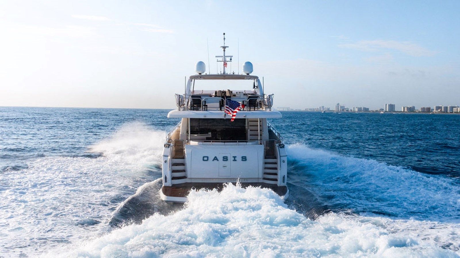 Buy a yacht Oasis (Copy) 95 Motor Yacht