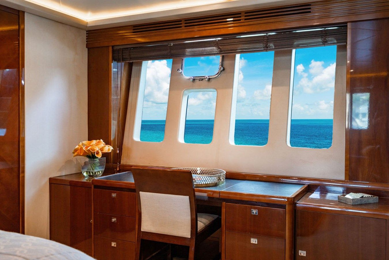Oasis (Copy) 2010 yacht sale