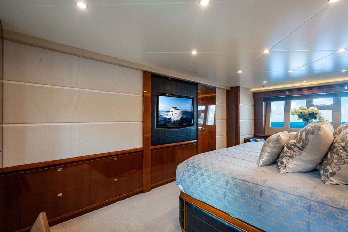Oasis (Copy) 95 Motor Yacht yacht sale