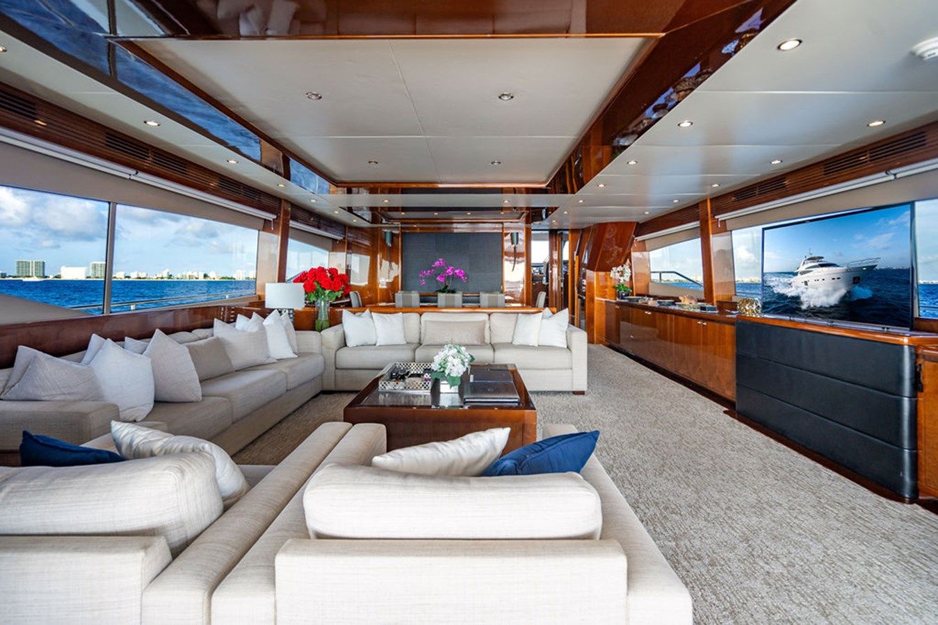 best yacht sales deals Oasis (Copy) 95