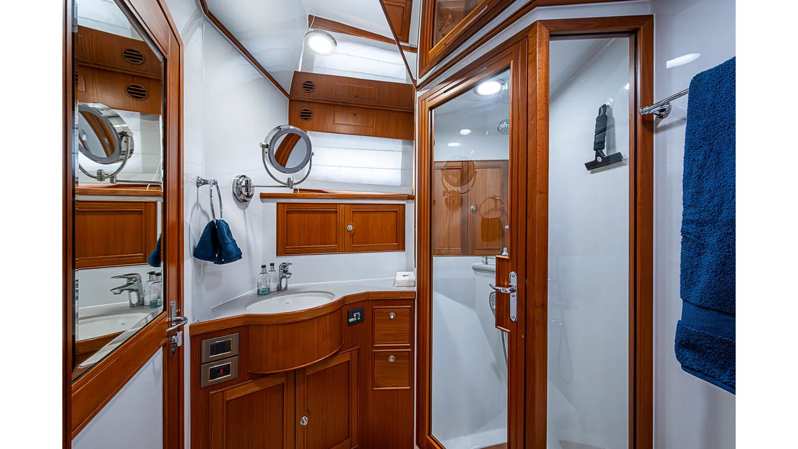 Buy a yacht TURANGALILA