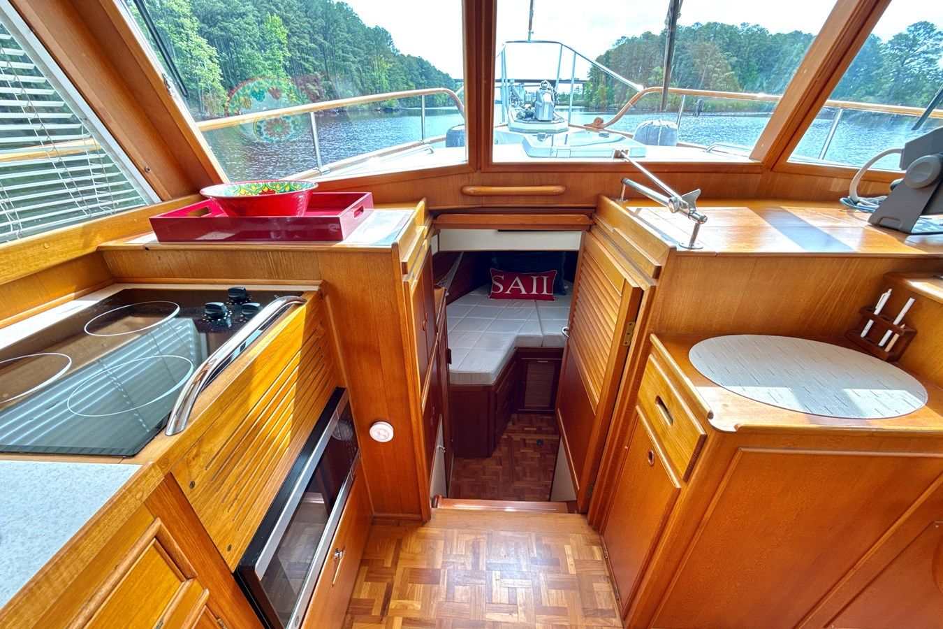 Buy a TUMBLEWEED 1997 at Shestakov Yacht Sales