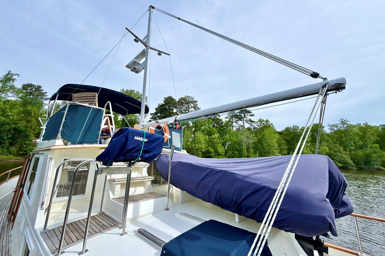 Buy a TUMBLEWEED - GRAND BANKS MARINE at Shestakov Yacht Sales