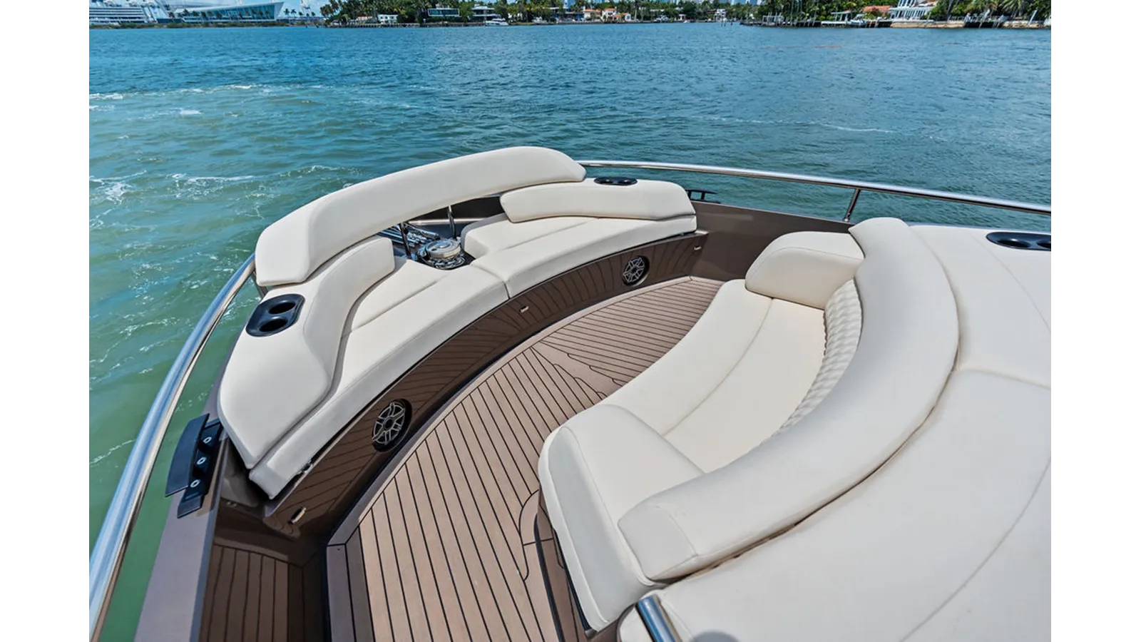 the best price on FELICITA 53