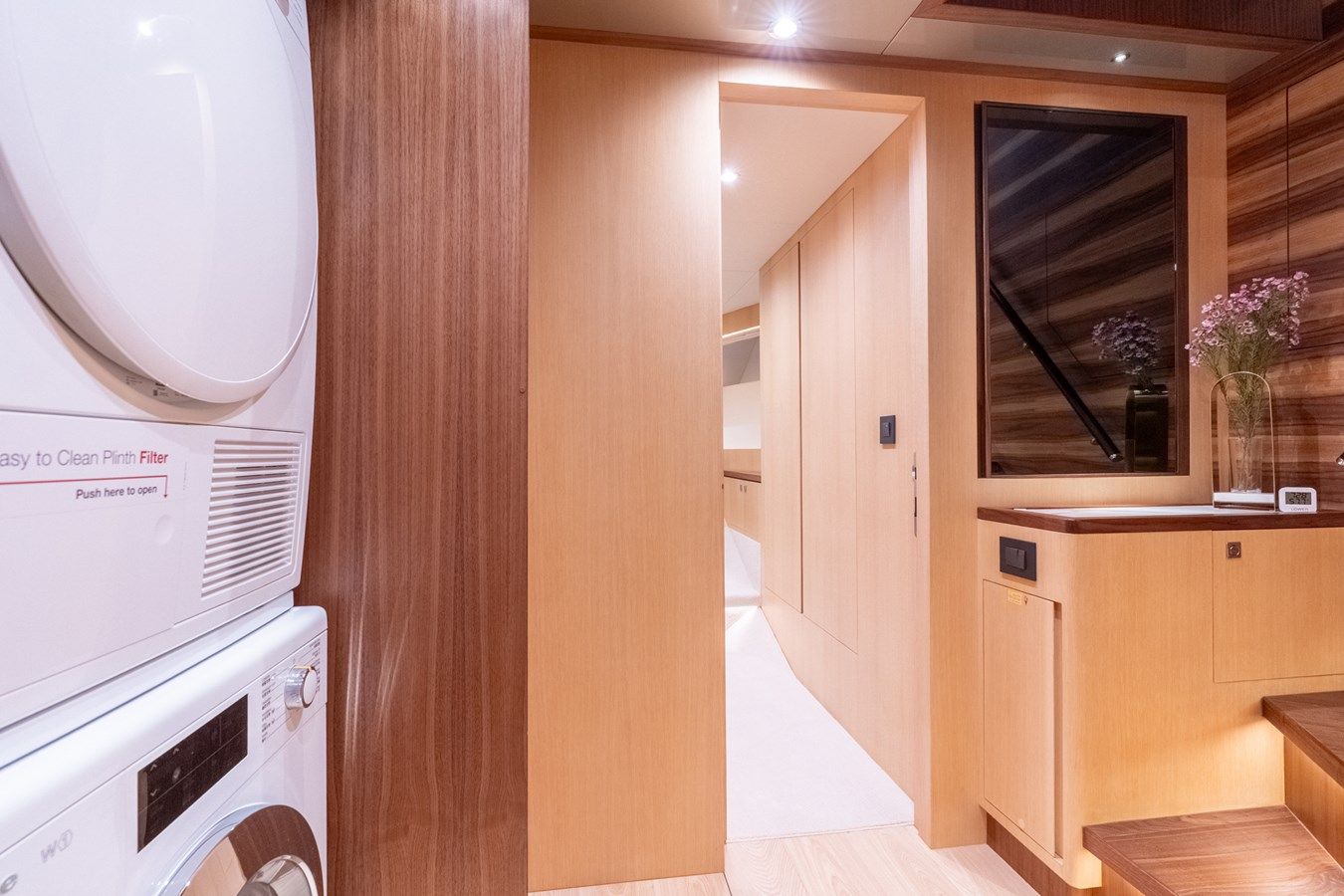 Купить SHERI LYNN - HORIZON MOTOR YACHTS