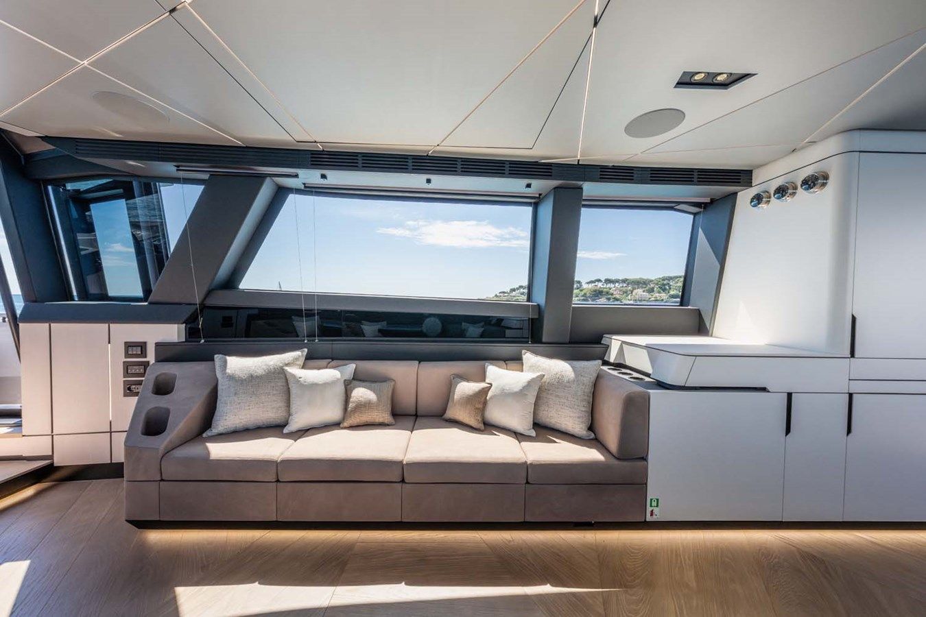 Buy a REEMA - PERSHING at Shestakov Yacht Sales