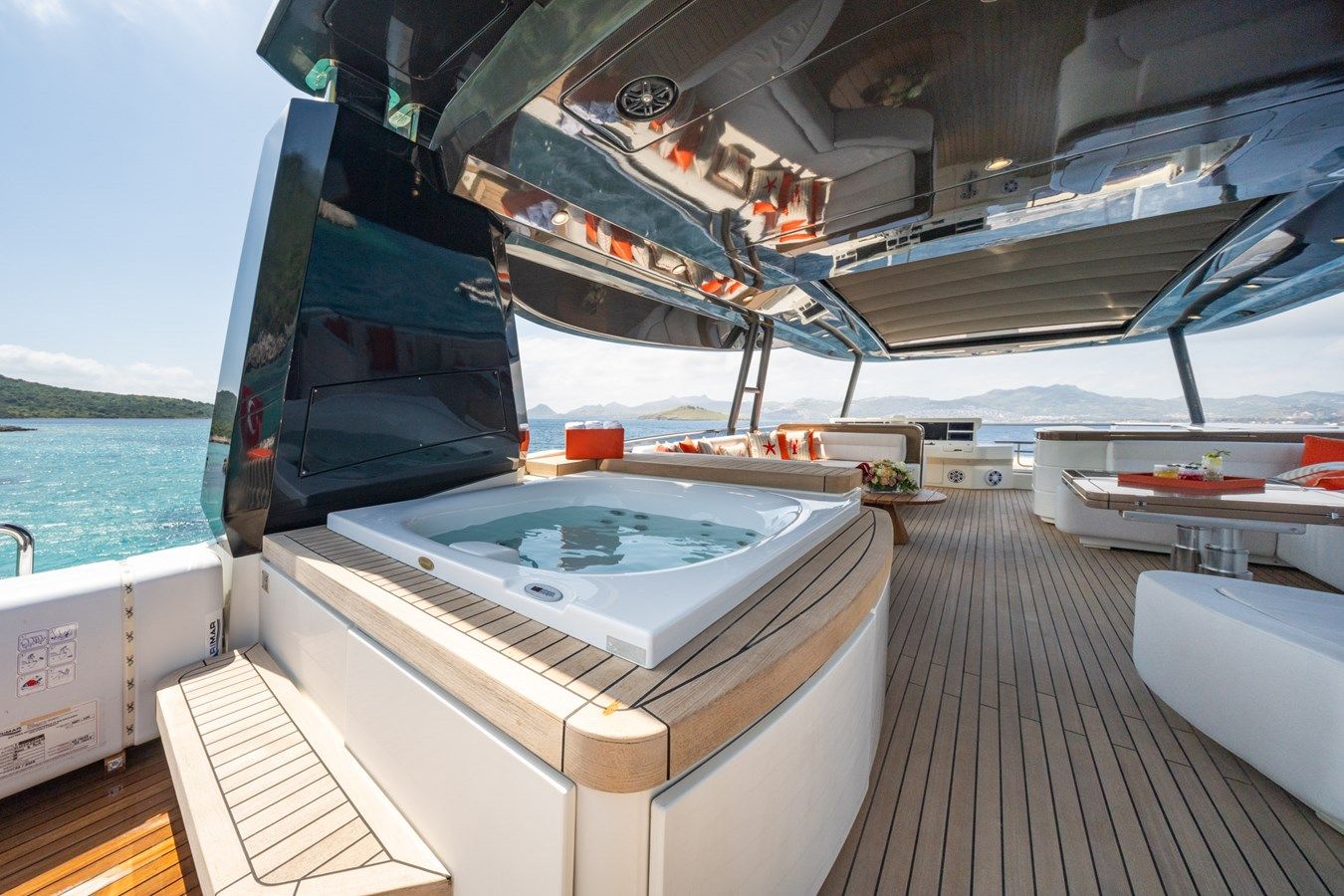 best yacht sales deals BELLA LUNA 86