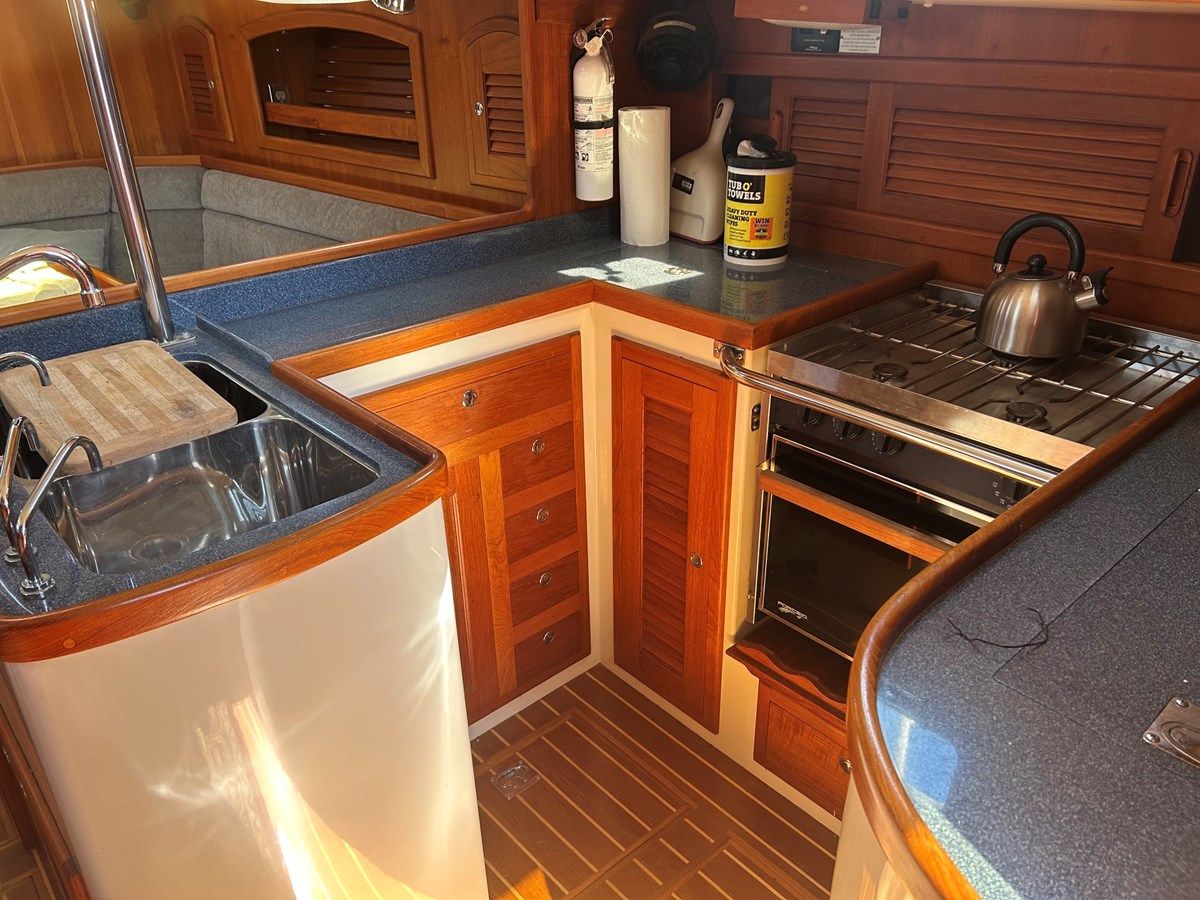 Buy a yacht PALOMA 2002