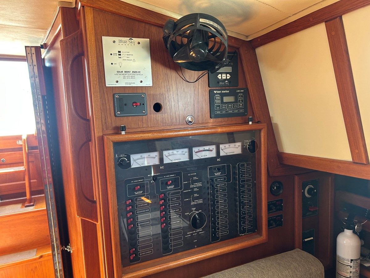 Buy a yacht PALOMA - PACIFIC SEACRAFT
