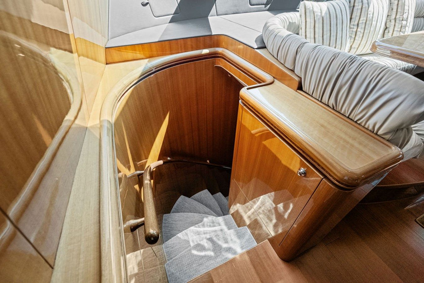 Buy a yacht BABE 2005