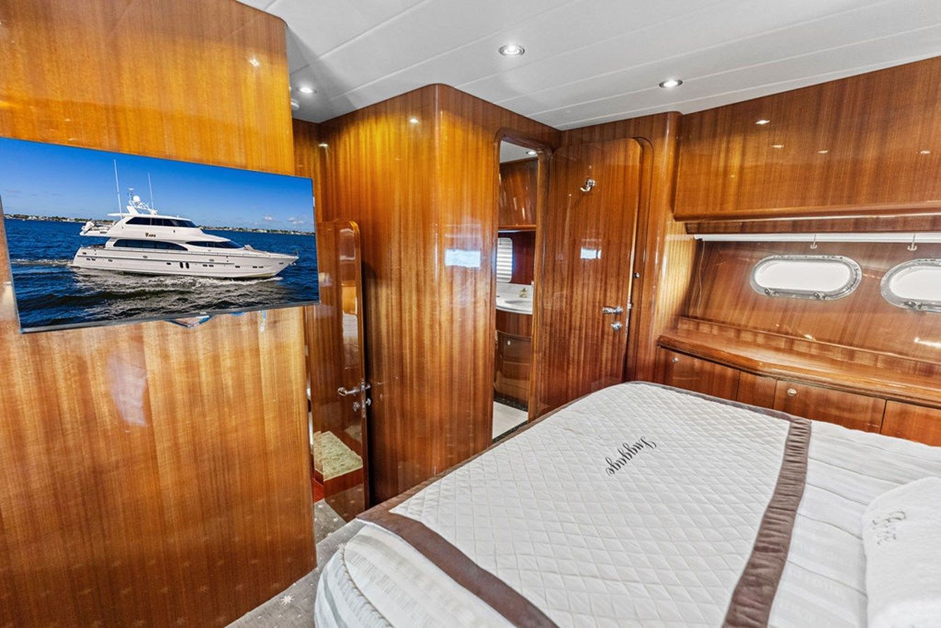 Buy a yacht BABE - Horizon Yachts