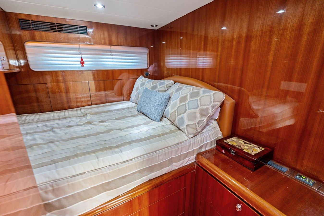 best yacht sales deals BABE 82 Skylounge