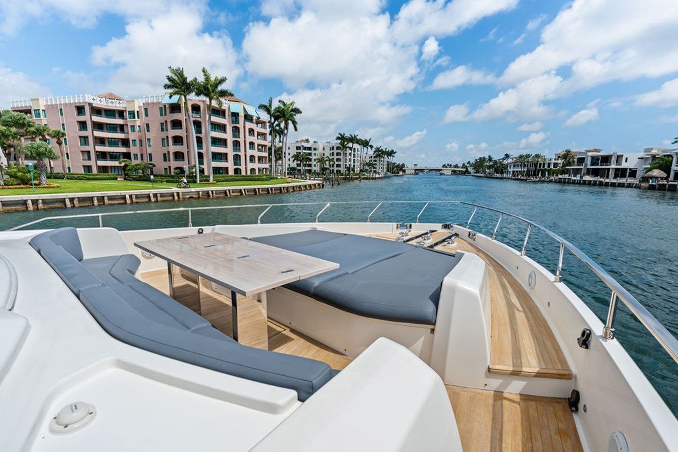 Buy a yacht ALTER EGO 850 Motoryacht