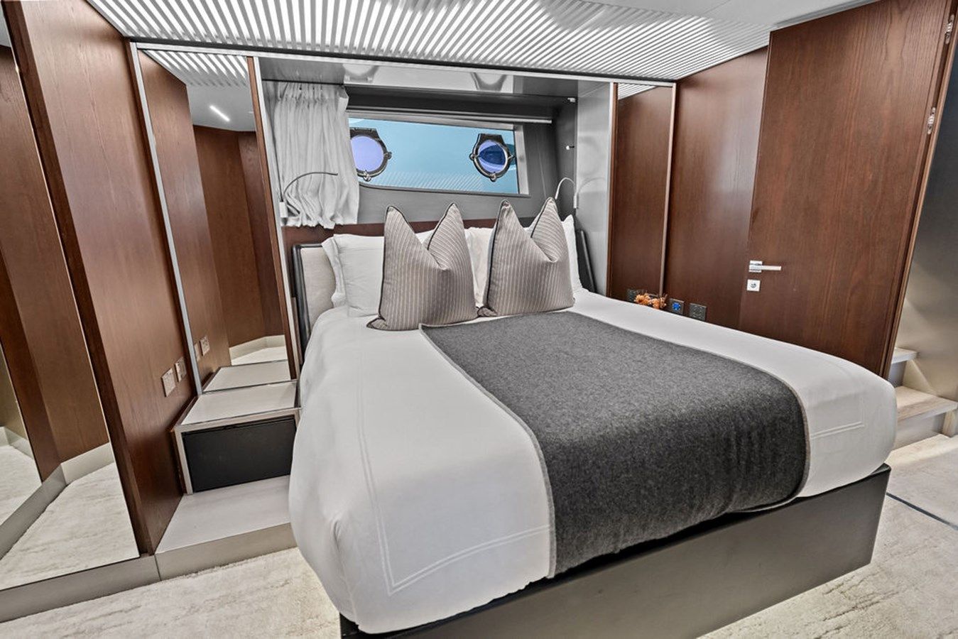 best yacht sales deals ALTER EGO 850 Motoryacht