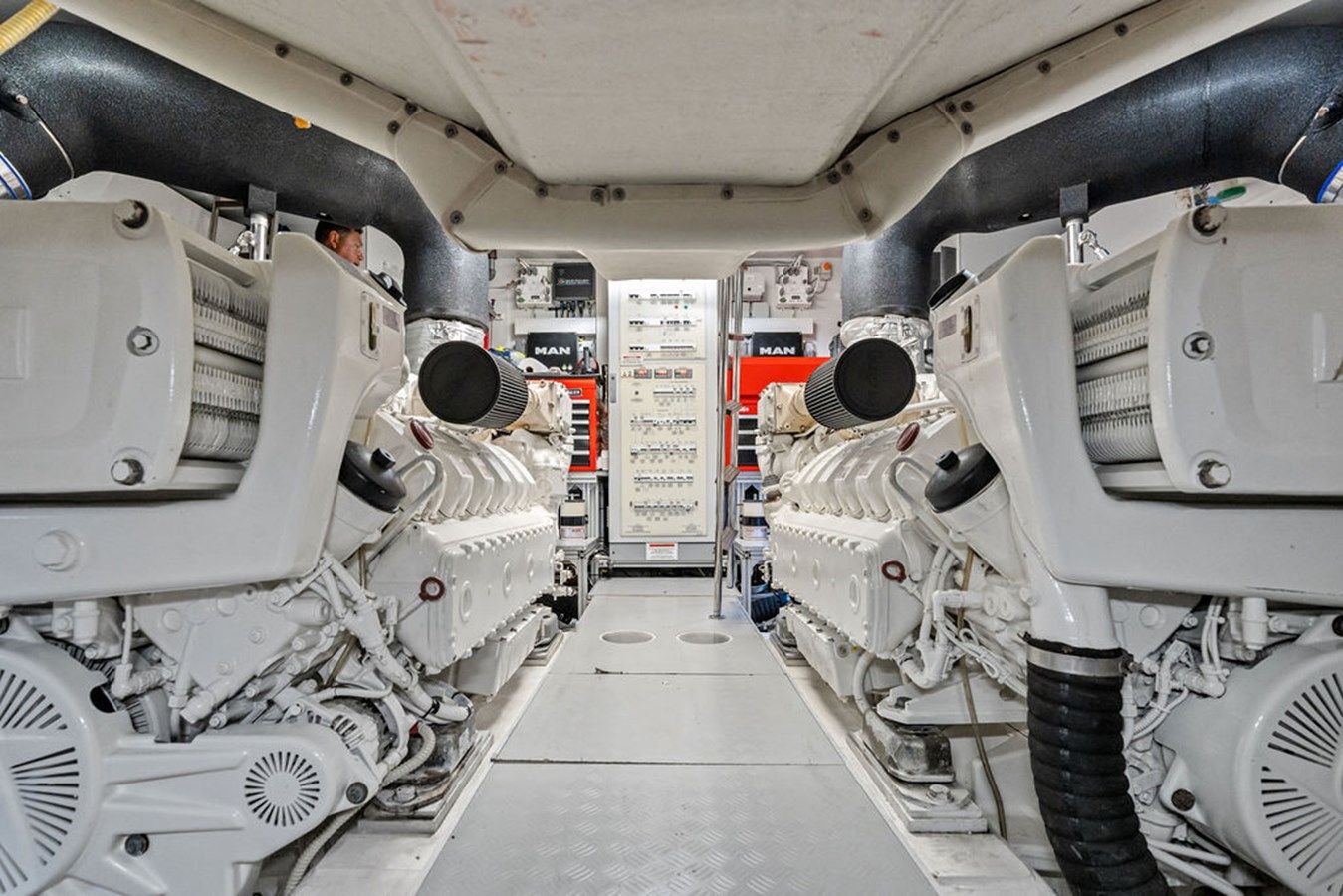 ALTER EGO 850 Motoryacht
