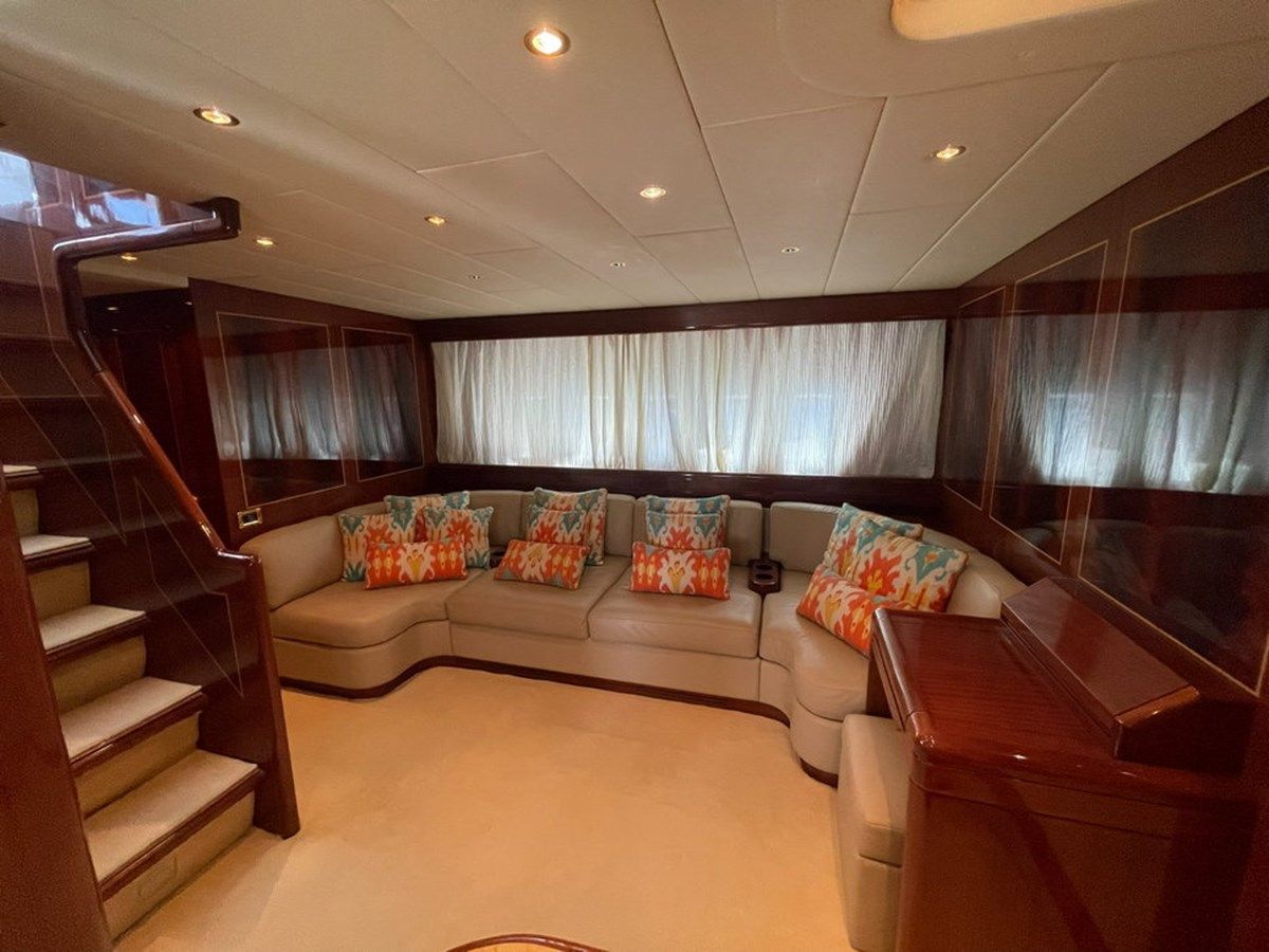 Mangusta 72