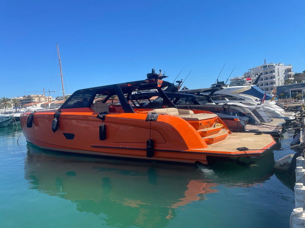 Buy a Vanquish VQ52 53 at Shestakov Yacht Sales