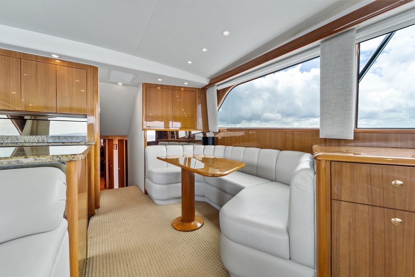 best yacht sales deals Après - VIKING