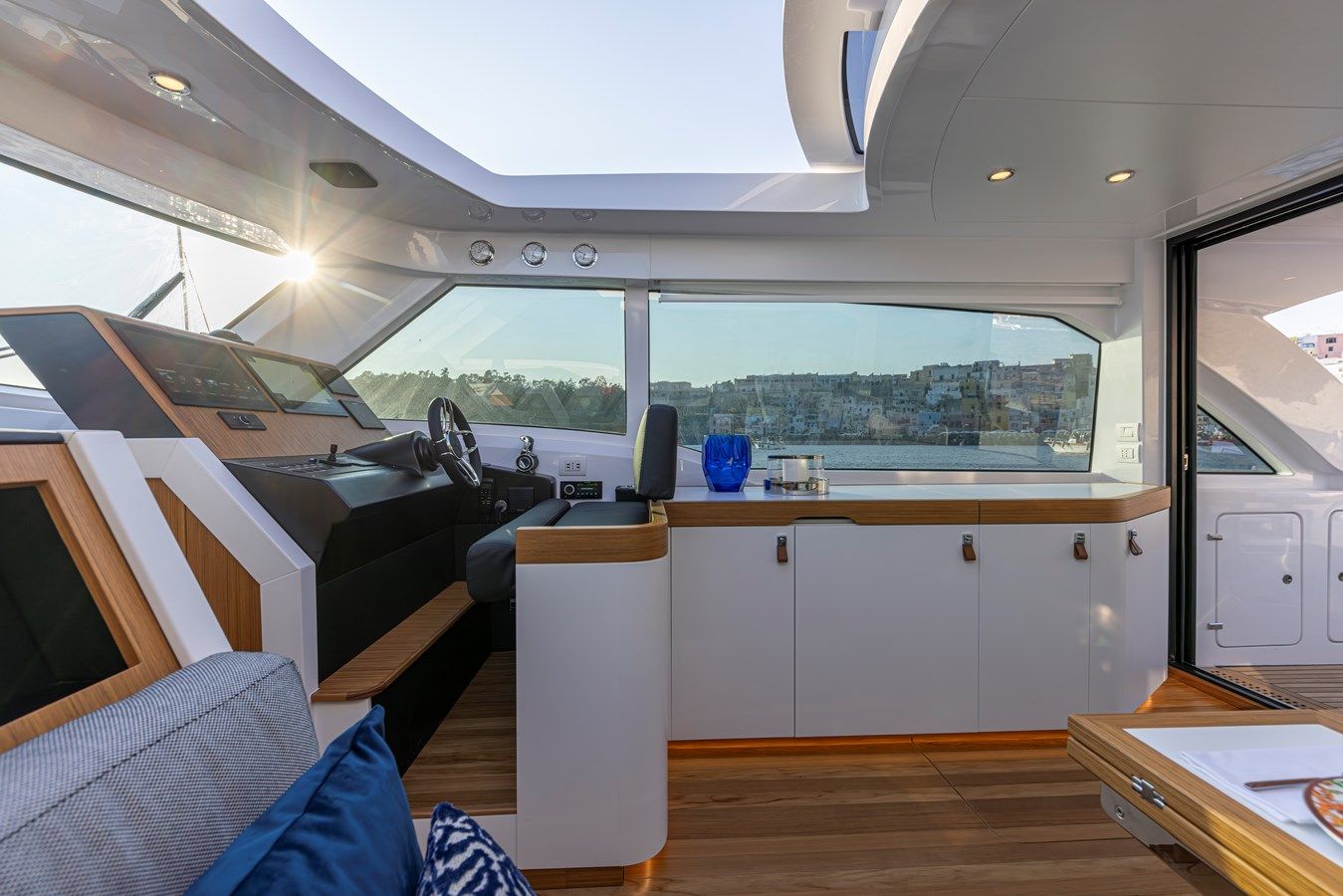 AD ASTRA 60 58 yacht sale