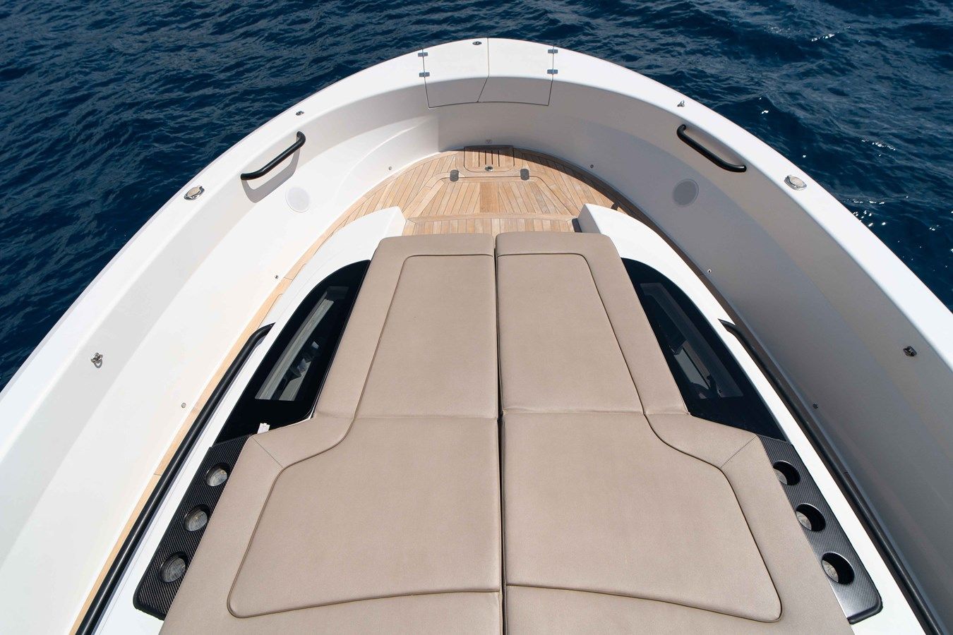 Buy a yacht Madame 2023
