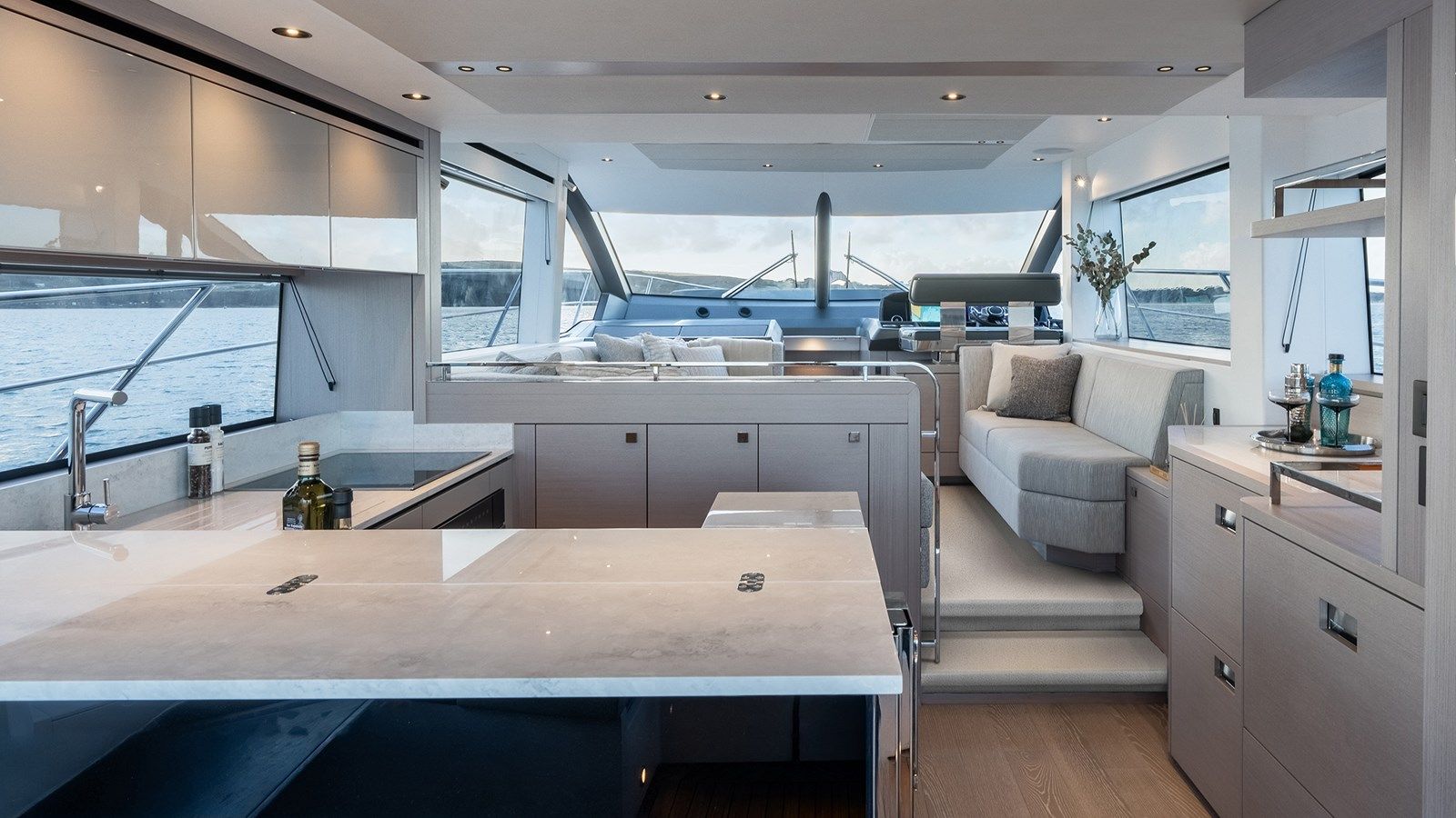 Buy a yacht Sunseeker Manhattan 56 2026