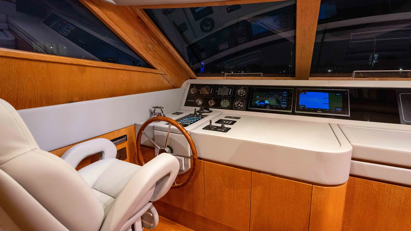 LOSAND 82 yacht sale
