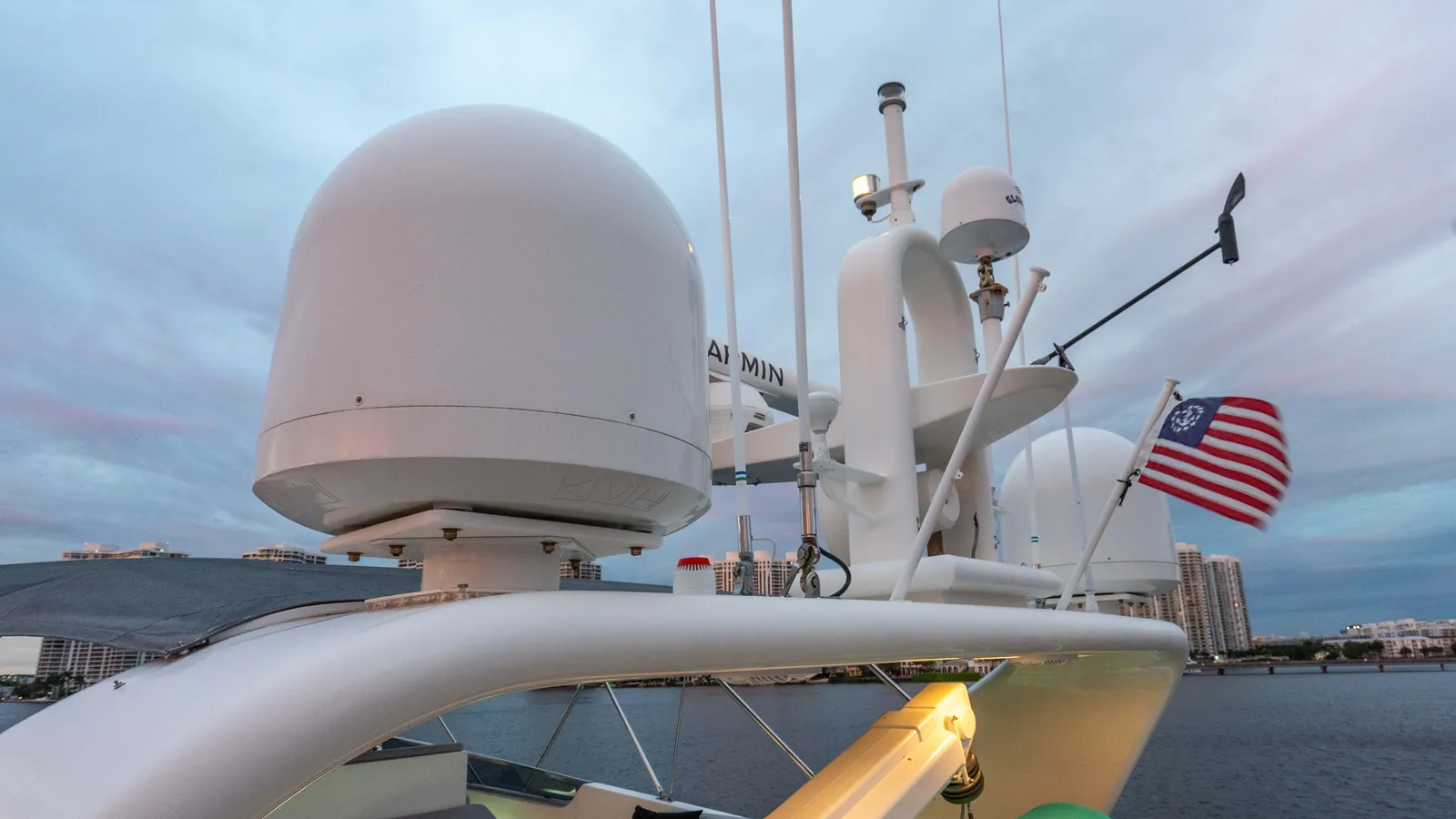 Buy a LOSAND 2005 at Shestakov Yacht Sales