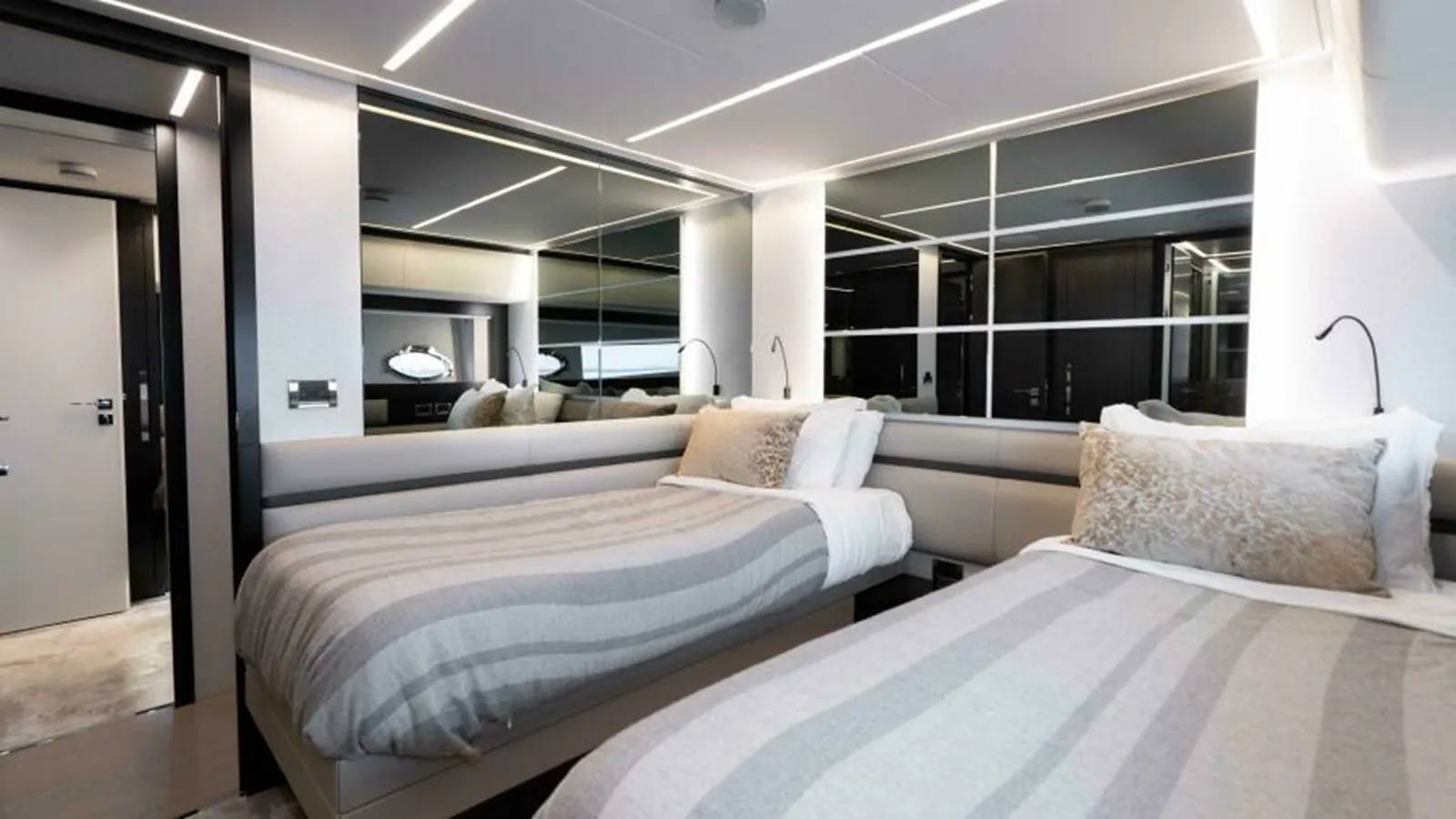 Buy a yacht STALLION 9X