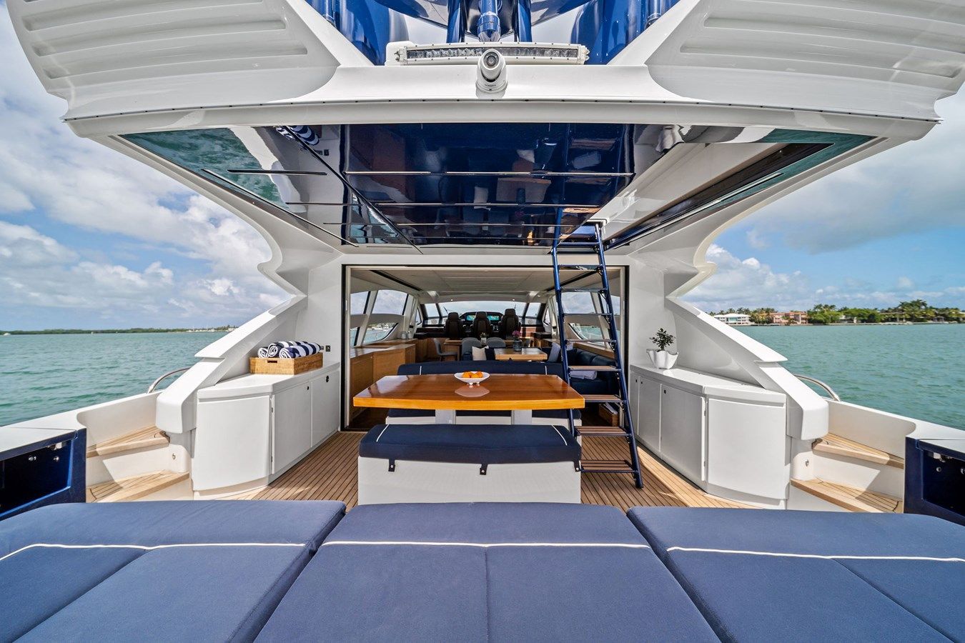 Buy a yacht DOROTHY ANN - PERSHING