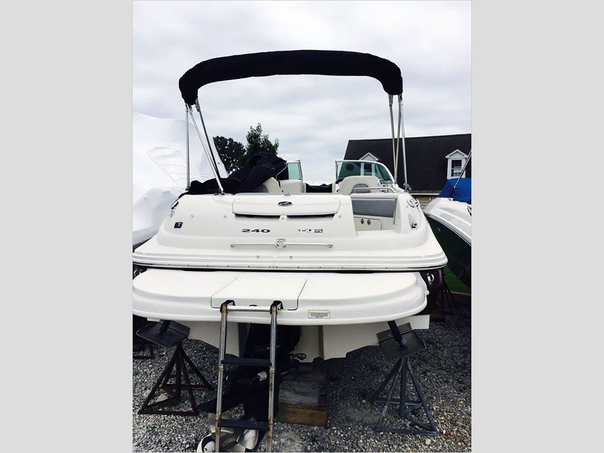 Buy a yacht 24' Sea Ray 2008 240 SD 2008