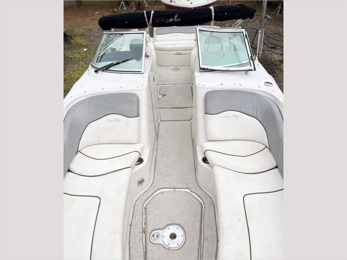 Buy a 24' Sea Ray 2008 240 SD - SEA RAY at Shestakov Yacht Sales