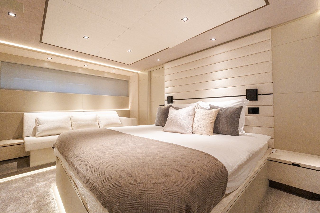 the best price on CASA BRI MARE