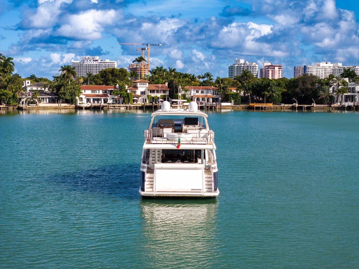 best yacht sales deals Azimut Grande 27