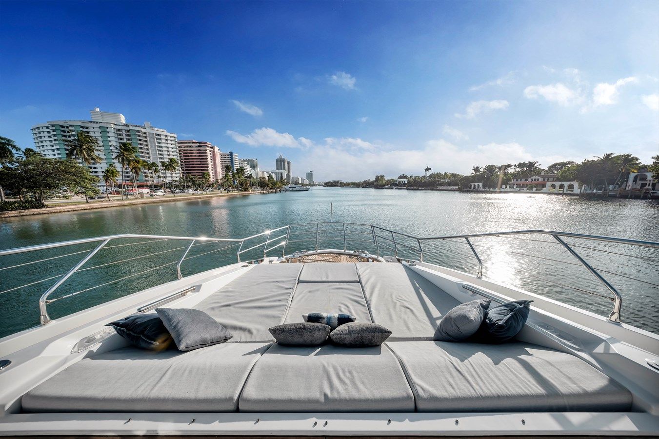 Buy a yacht Azimut Grande 27 Grande 27M