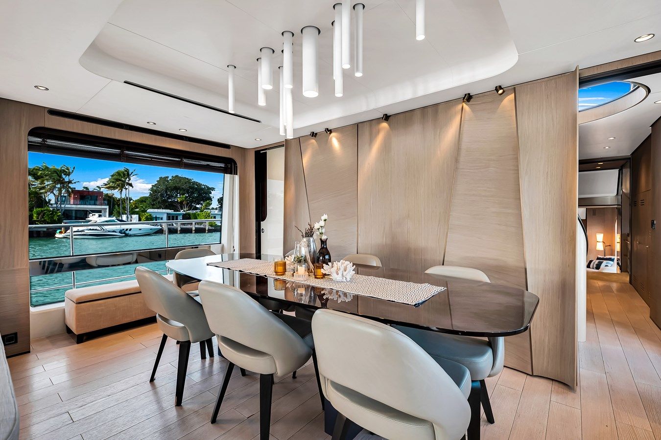 Buy a Azimut Grande 27 at Shestakov Yacht Sales