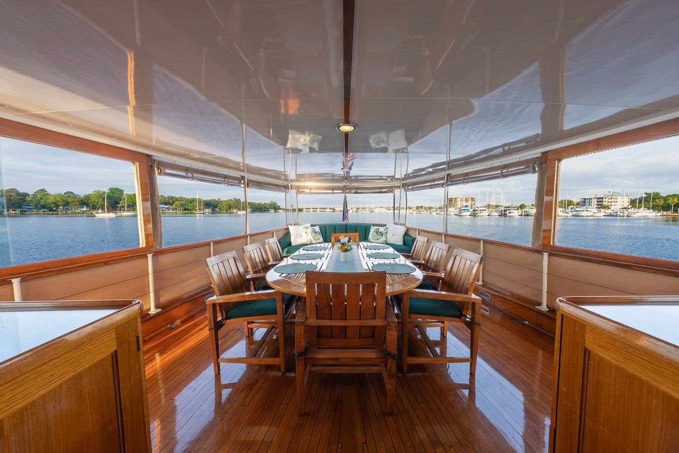 Buy a INNISFAIL at Shestakov Yacht Sales