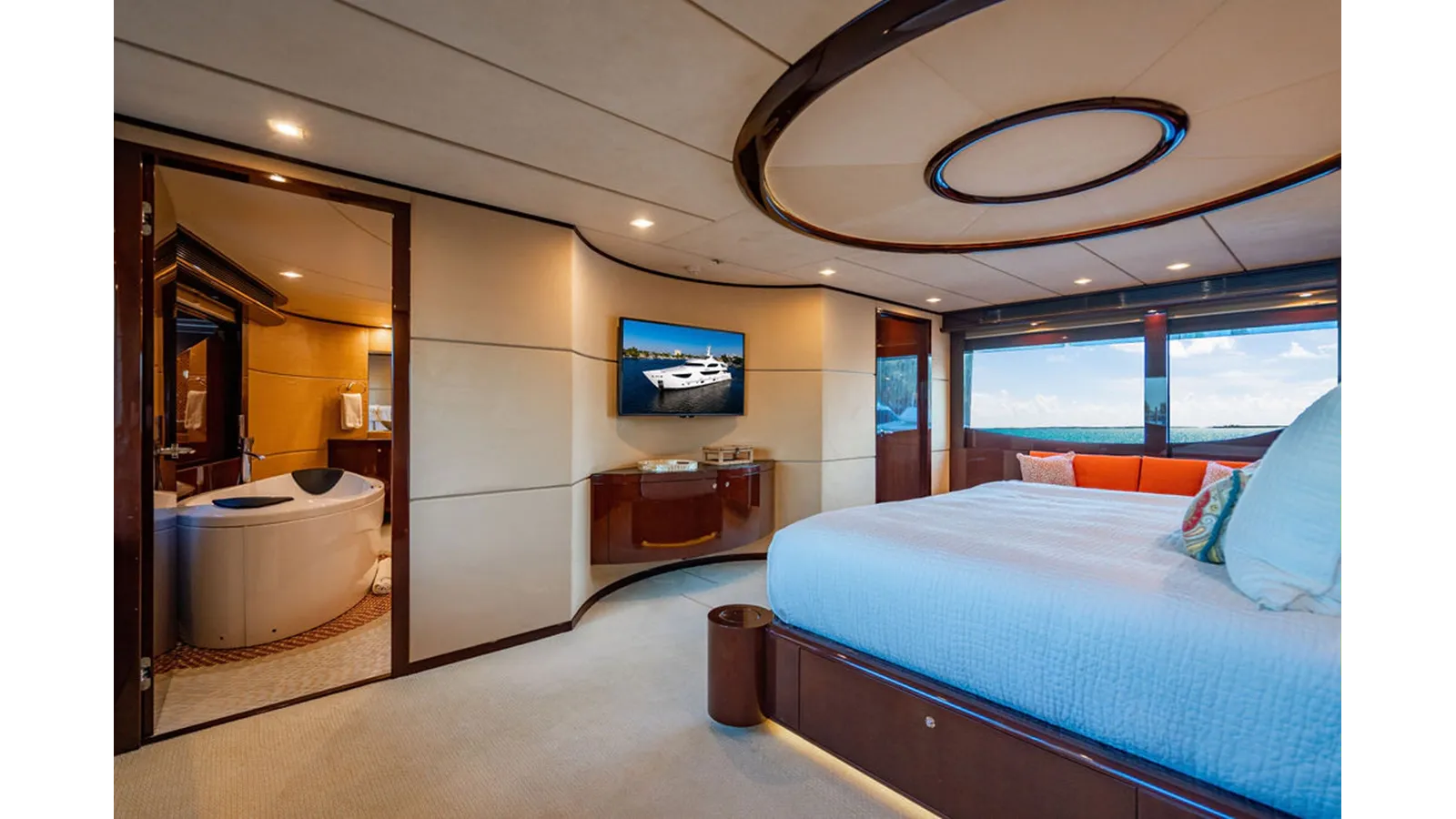best yacht sales deals TRUE NORTH 136