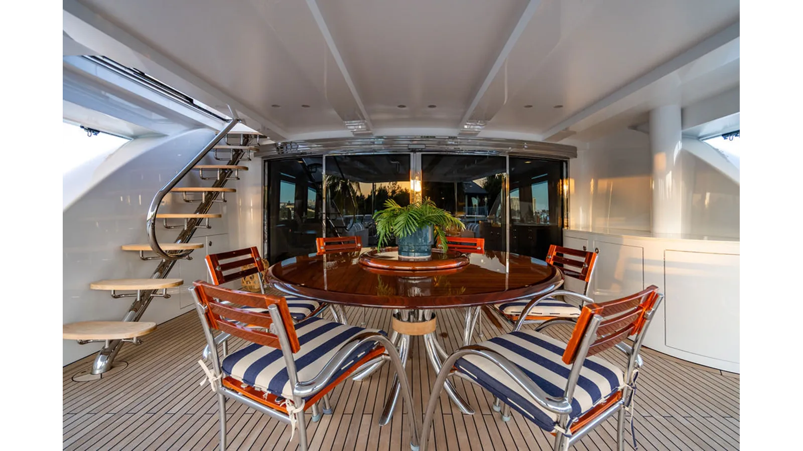 the best price on TRUE NORTH Trideck
