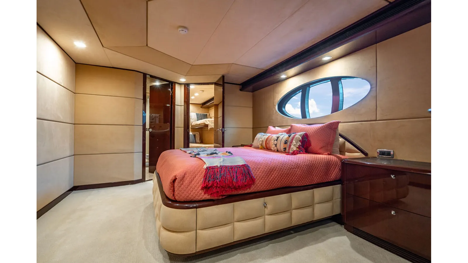 TRUE NORTH Trideck