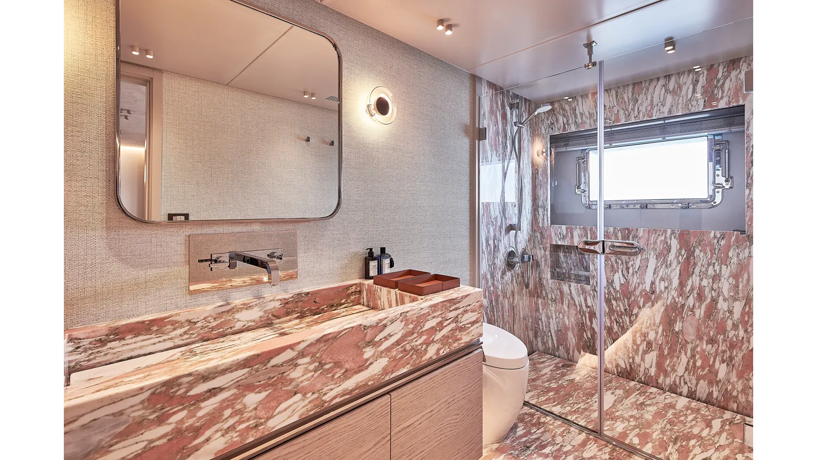 Купить яхту ONE ZERO 37XP в Shestakov Yacht Sales