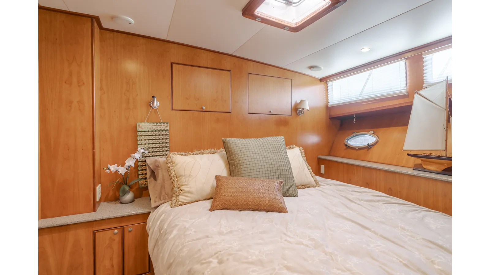 Buy a yacht Tribeless - MIKELSON