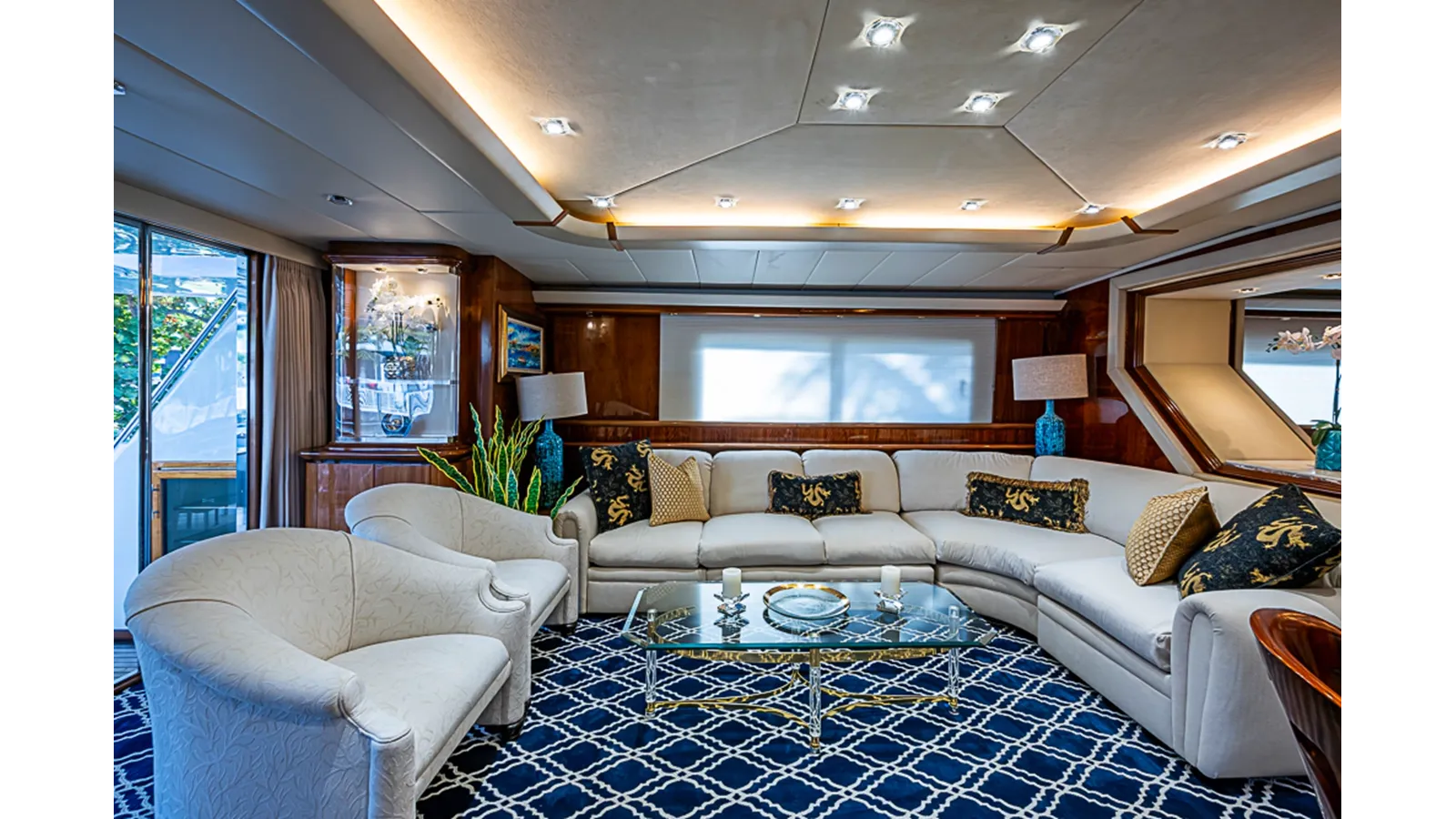 the best price on SHALIMAR 118