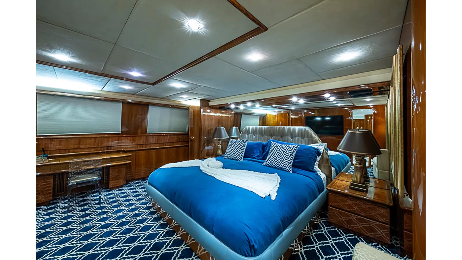 Buy a SHALIMAR Trideck at Shestakov Yacht Sales