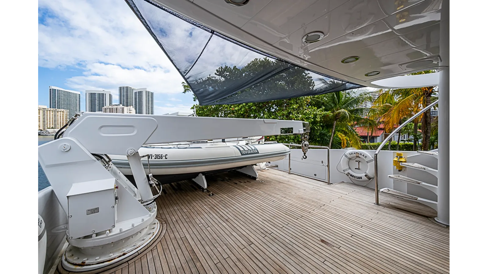 Buy a yacht SHALIMAR 118