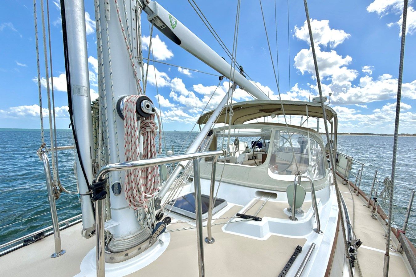 EMMI - PASSPORT YACHTS