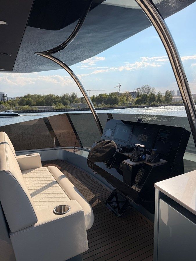 Buy a yacht NEW 2026 MOON 60 POWER - MOON YACHTS