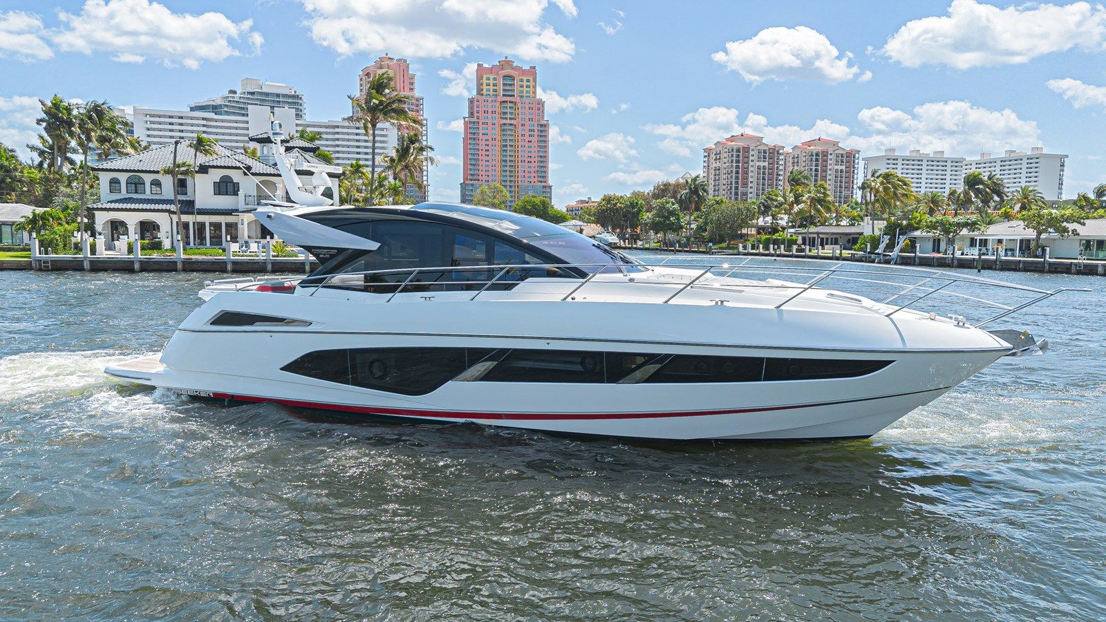 Buy a yacht The Edge IV