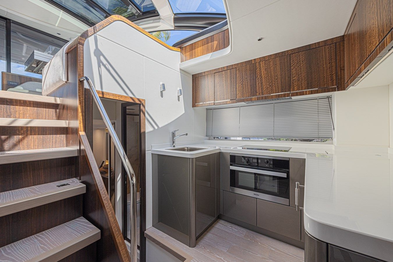 The Edge IV - Sunseeker