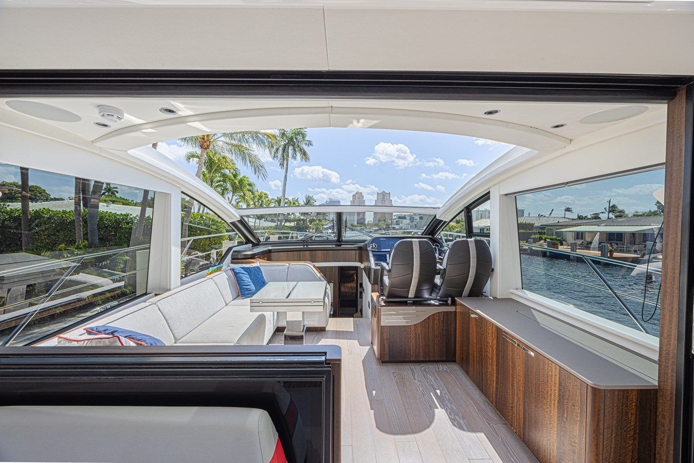 best yacht sales deals The Edge IV - Sunseeker