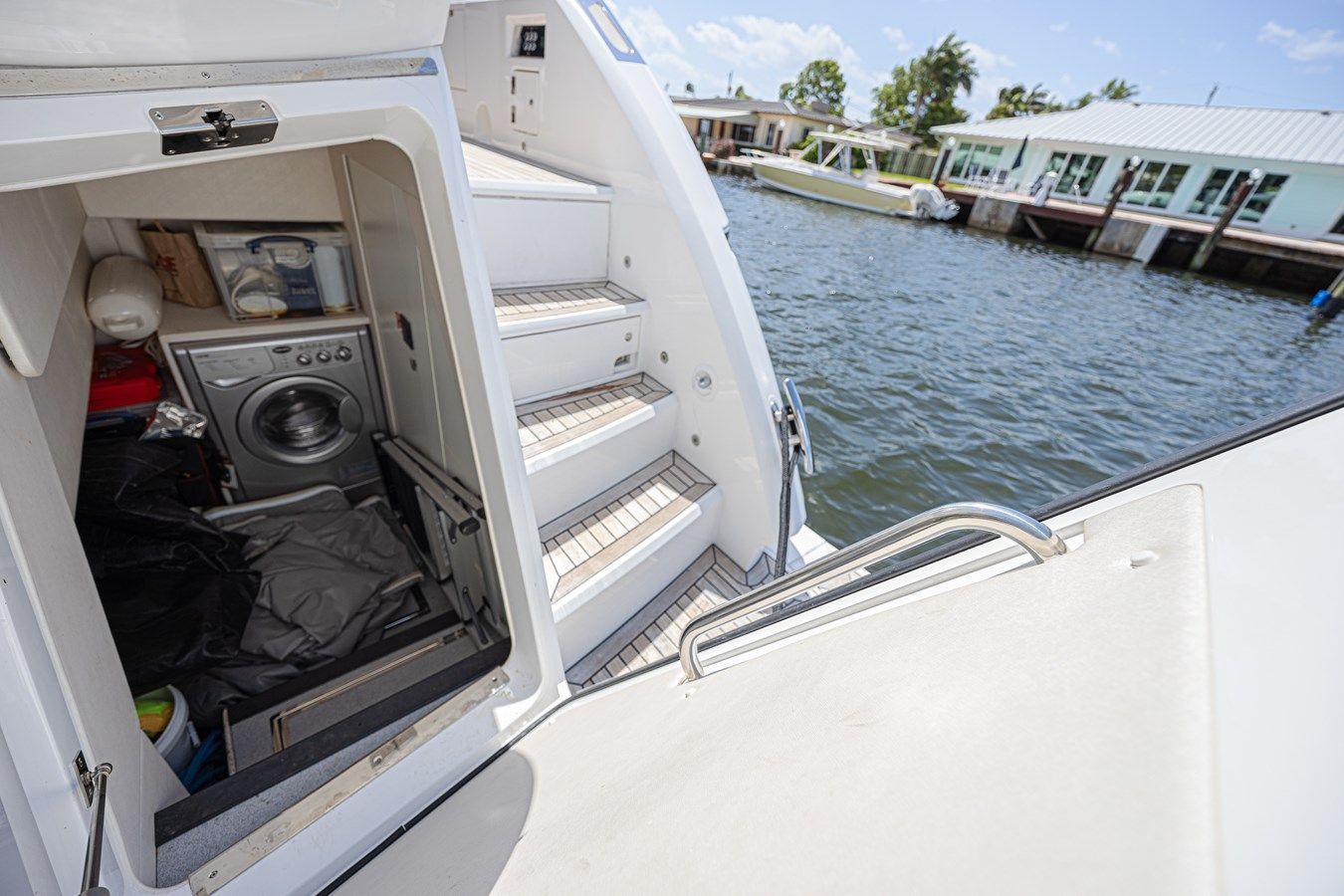 The Edge IV Predator 60 EVO yacht sale